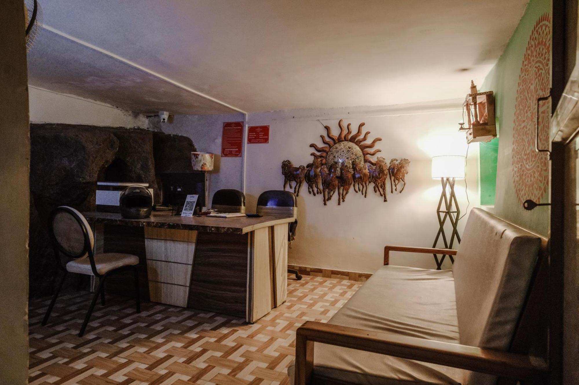 מאונט אבו Rudraksha Inn מראה חיצוני תמונה
