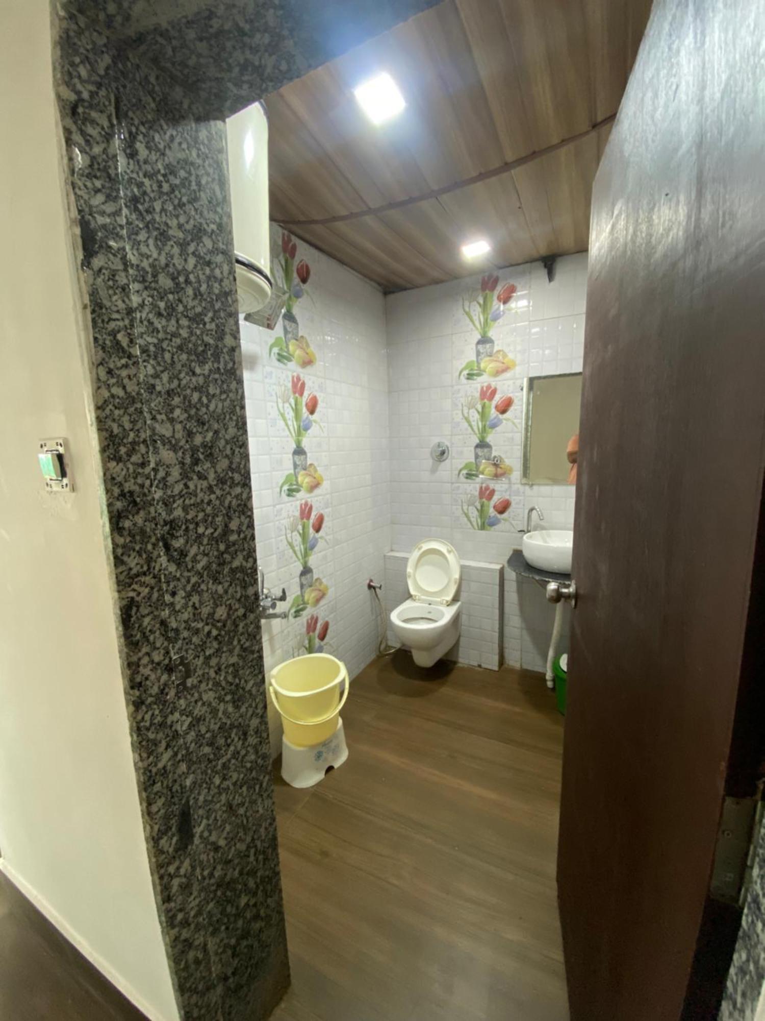 מאונט אבו Rudraksha Inn מראה חיצוני תמונה