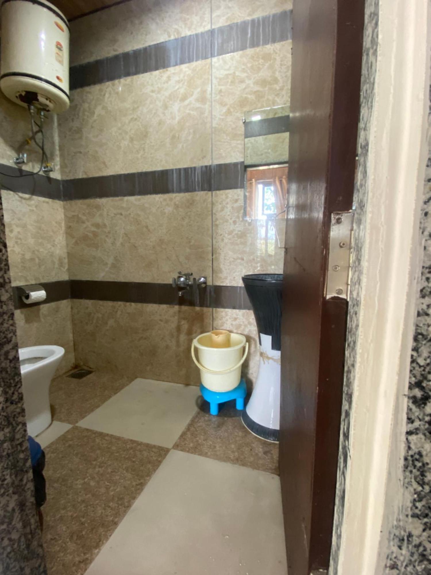 מאונט אבו Rudraksha Inn מראה חיצוני תמונה